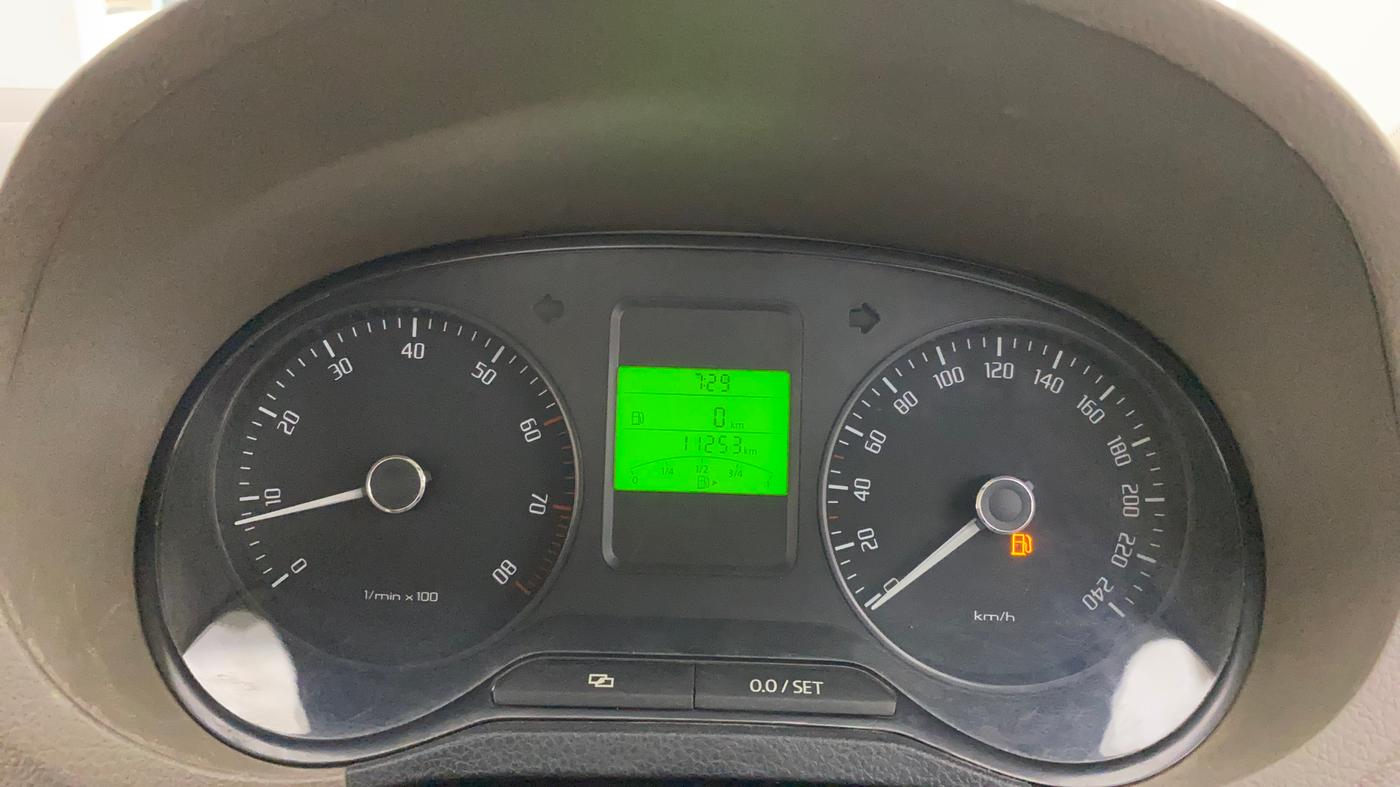 2013 Skoda Rapid ELEGANCE 1.6 MPI MT, Petrol, Manual, 11,180 km, Odometer Image