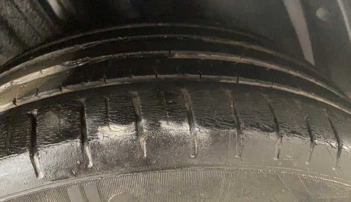 2022 Tata ALTROZ XZ PLUS DIESEL, Diesel, Manual, 60,339 km, Left Rear Tyre Tread