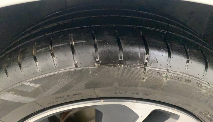 2022 Tata ALTROZ XZ PLUS DIESEL, Diesel, Manual, 60,339 km, Right Front Tyre Tread