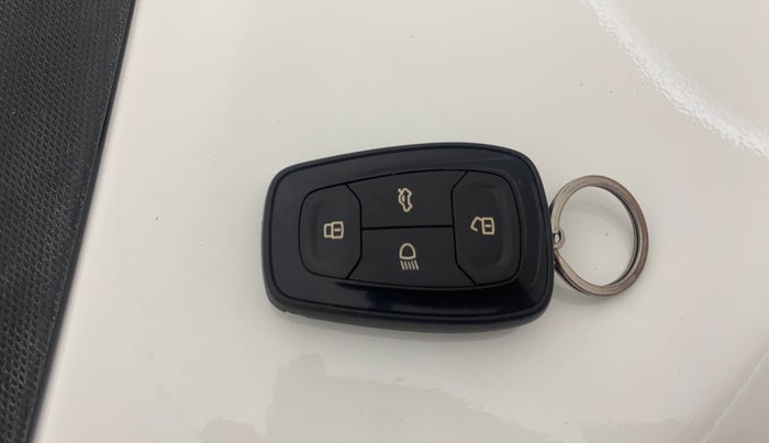 2022 Tata ALTROZ XZ PLUS DIESEL, Diesel, Manual, 60,339 km, Key Close Up