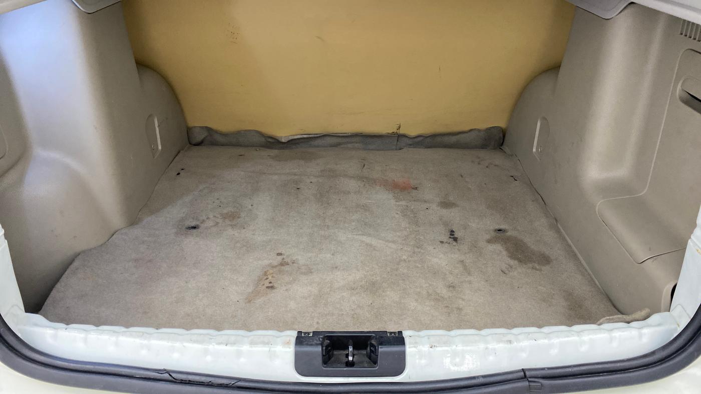 2013 Nissan Terrano XL PLUS 85 PS DEISEL, Diesel, Manual, 77,787 km, Boot Inside