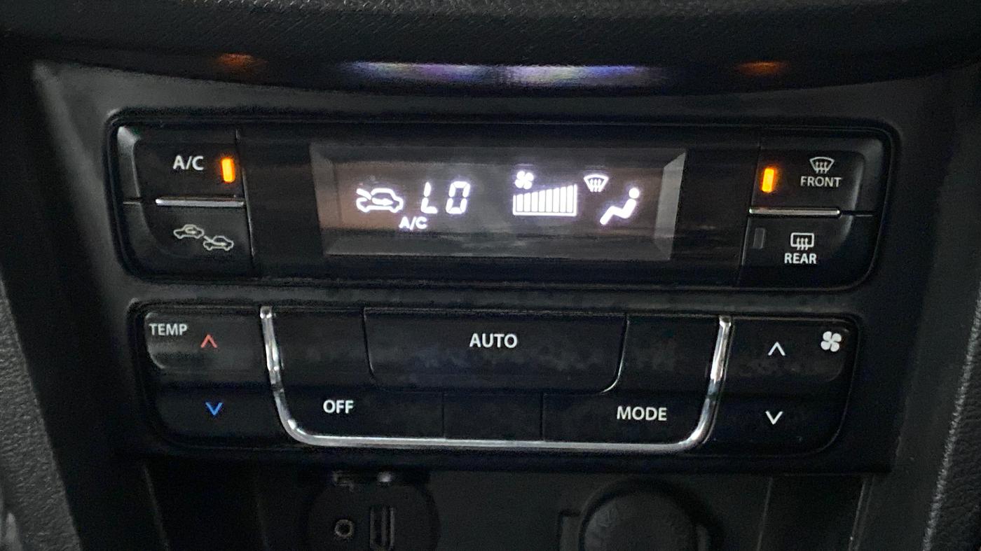 2018 Maruti Vitara Brezza ZDI, Diesel, Manual, 45,394 km, Automatic Climate Control