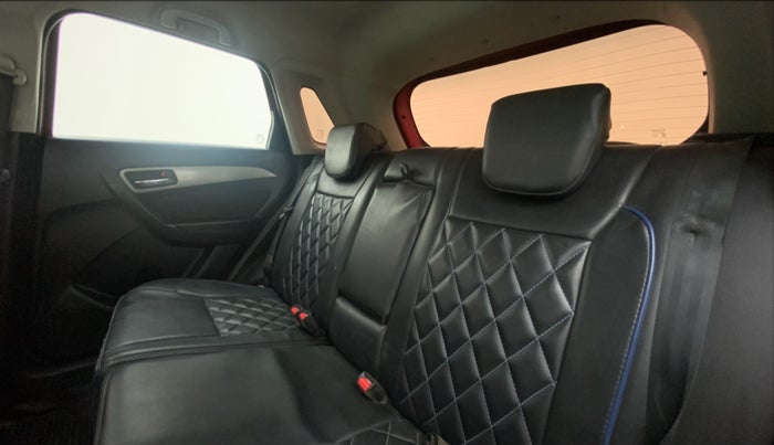2018 Maruti Vitara Brezza ZDI, Diesel, Manual, 45,394 km, Right Side Rear Door Cabin