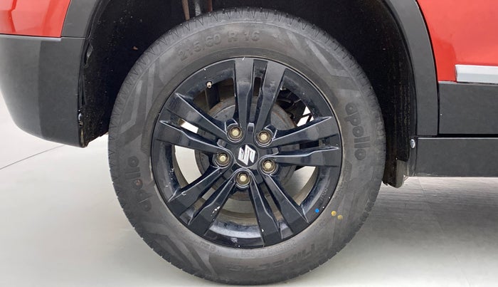2018 Maruti Vitara Brezza ZDI, Diesel, Manual, 45,394 km, Right Rear Wheel