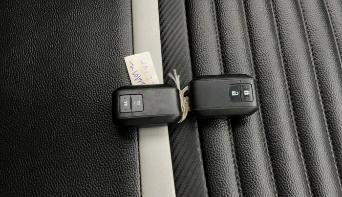 2019 Maruti Baleno ZETA CVT PETROL 1.2, Petrol, Automatic, 58,702 km, Key Close Up