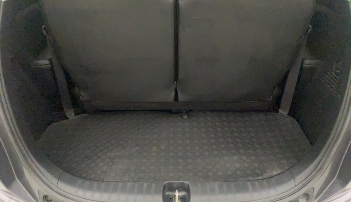 2018 Honda BR-V 1.5L I-VTEC VX, Petrol, Manual, 1,06,523 km, Boot Inside
