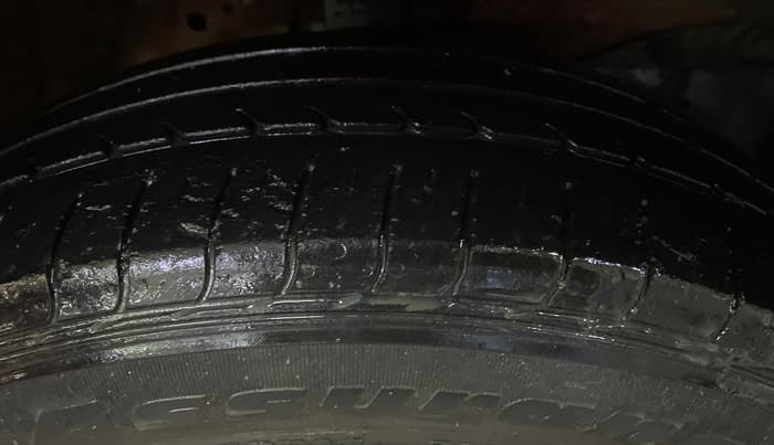 2015 Honda Brio S MT, Petrol, Manual, 60,676 km, Right Front Tyre Tread