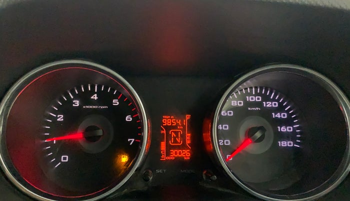 2017 Mahindra TUV300 T10 AMT DUAL TONE, Diesel, Automatic, 30,026 km, Odometer Image