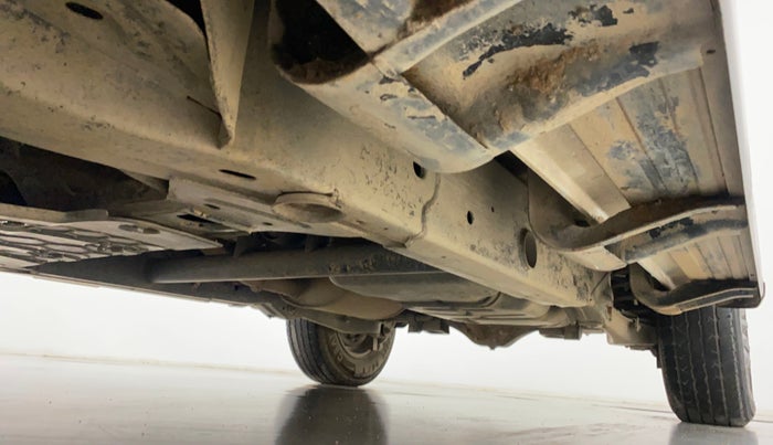 2017 Mahindra TUV300 T10 AMT DUAL TONE, Diesel, Automatic, 30,026 km, Right Side Underbody