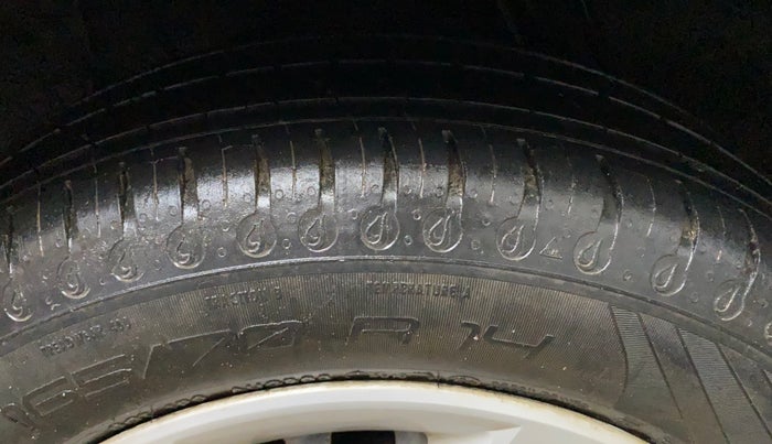 2020 Renault Kwid RXL, Petrol, Manual, 21,303 km, Right Rear Tyre Tread