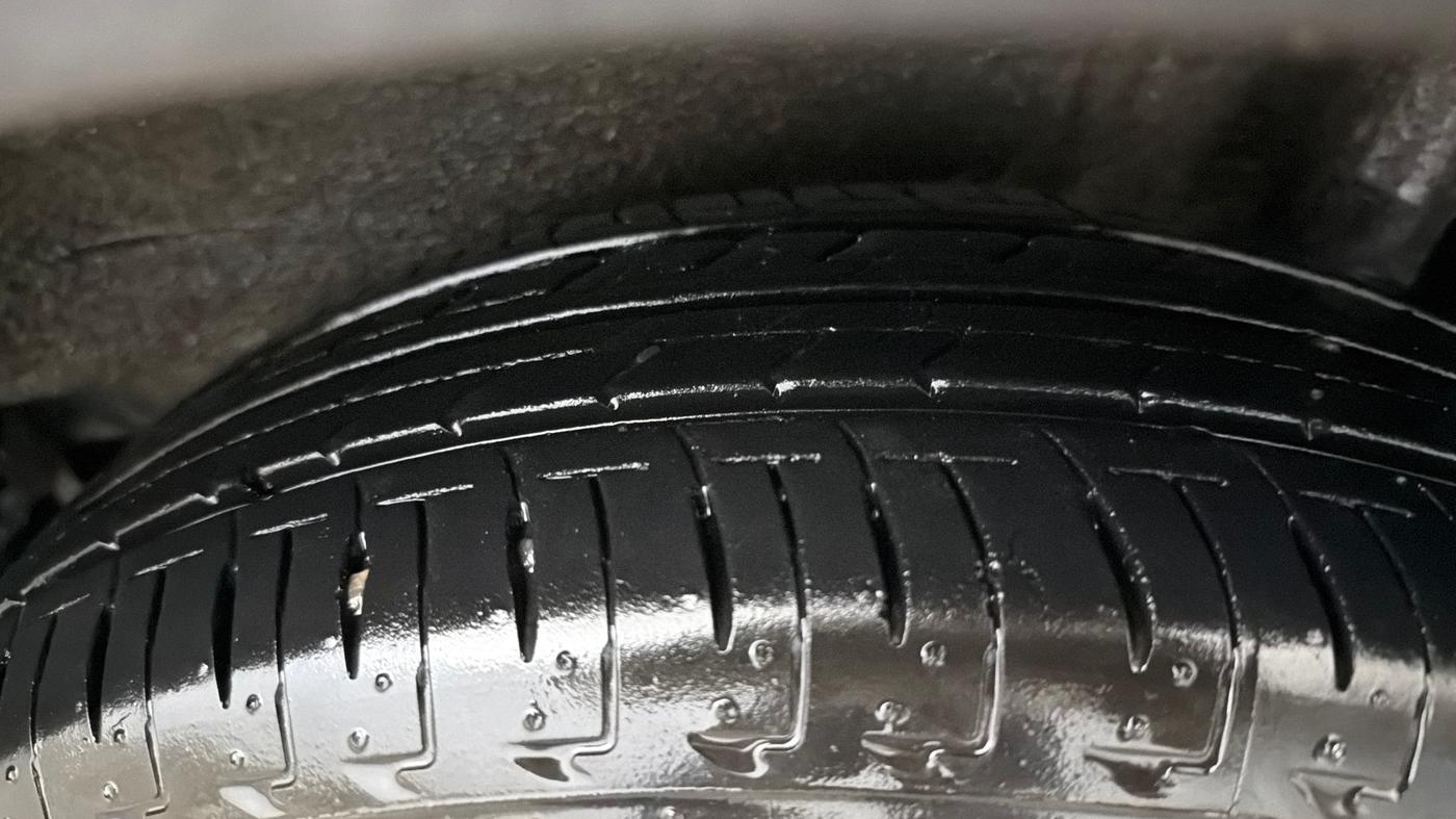 2025 Maruti IGNIS ALPHA 1.2 AMT, Petrol, Automatic, 11,664 km, Left Rear Tyre Tread