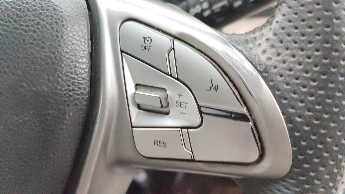 2022 Mahindra XUV300 W8 1.5 DIESEL, Diesel, Manual, 87,095 km, Adaptive Cruise Control