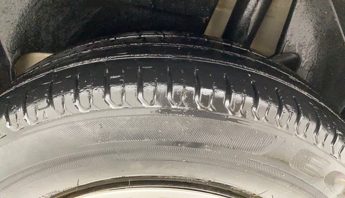 2017 Maruti Dzire VXI AMT, Petrol, Automatic, 29,728 km, Left Rear Tyre Tread