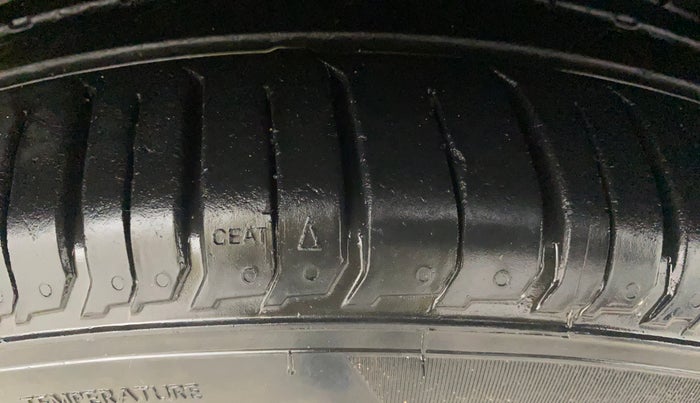 2017 Tata NEXON XM PETROL, Petrol, Manual, 62,236 km, Right Front Tyre Tread