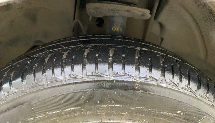 2017 Tata Tiago XZ PETROL, CNG, Manual, 84,453 km, Left Front Tyre Tread