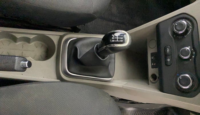 2017 Tata Tiago XZ PETROL, CNG, Manual, 84,453 km, Gear Lever