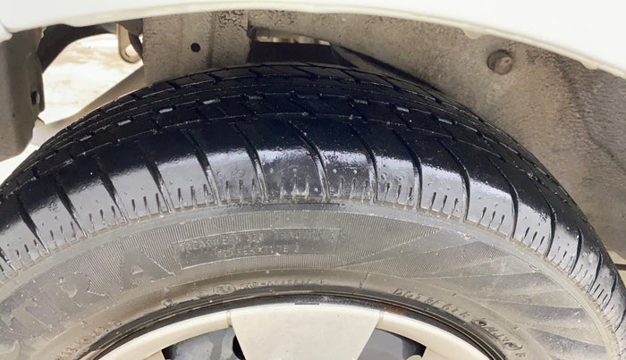 2013 Maruti A Star VXI (ABS) AT, Petrol, Automatic, 40,684 km, Right Rear Tyre Tread