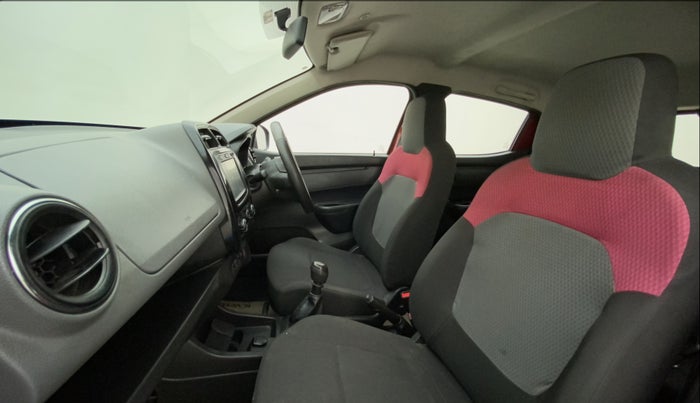 2017 Renault Kwid RXT 1.0, Petrol, Manual, 28,657 km, Right Side Front Door Cabin