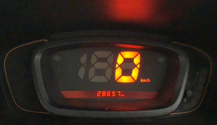 2017 Renault Kwid RXT 1.0, Petrol, Manual, 28,657 km, Odometer Image