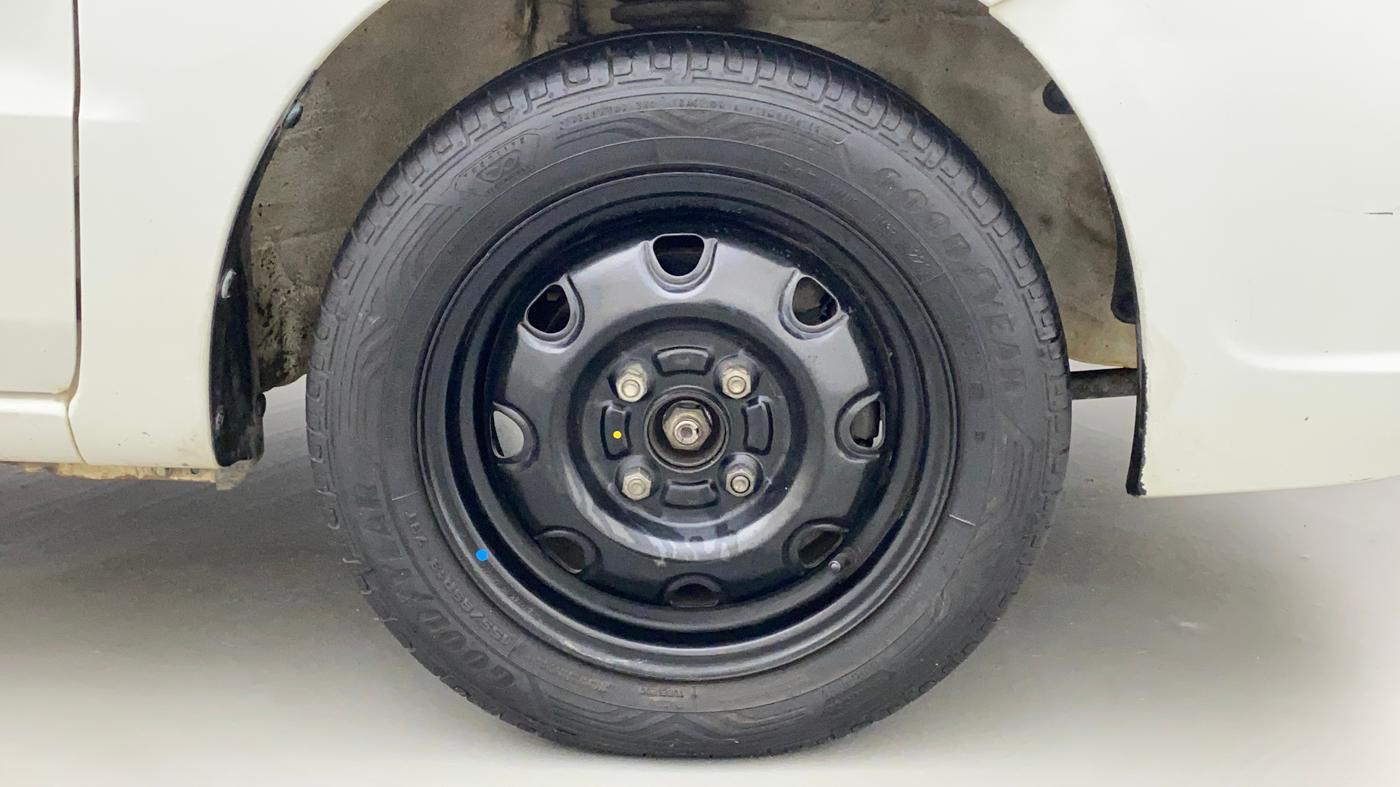 2010 Maruti Zen Estilo VXI, Petrol, Manual, 1,00,870 km, Right Front Wheel