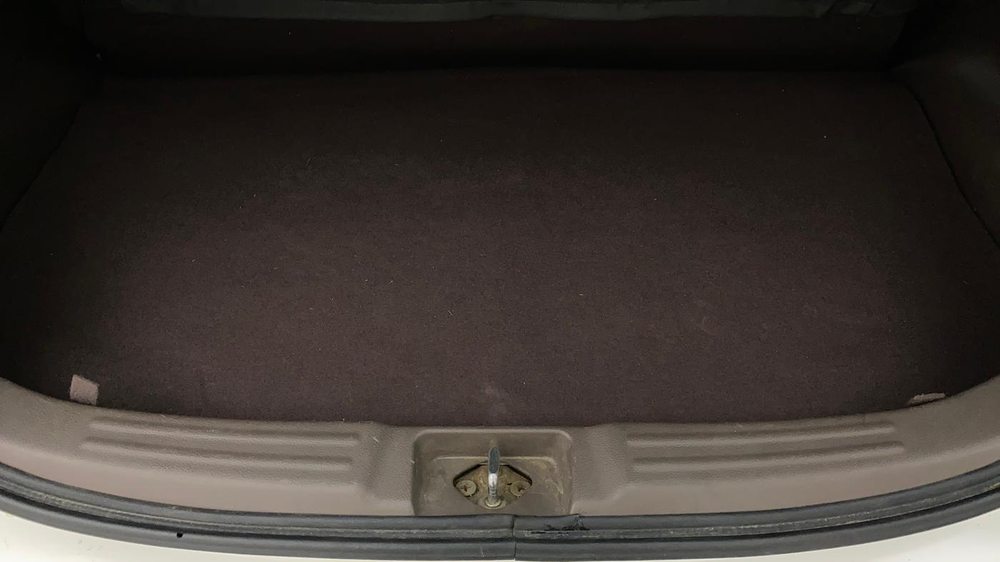 2010 Maruti Zen Estilo VXI, Petrol, Manual, 1,00,870 km, Boot Inside