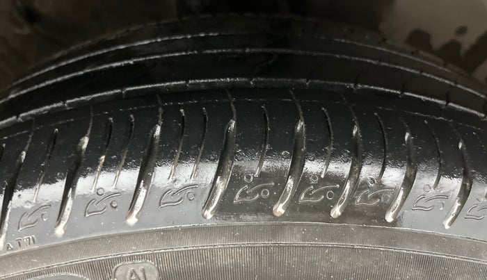 2022 KIA SONET GTX PLUS 1.0 IMT, Petrol, Manual, 23,928 km, Right Front Tyre Tread