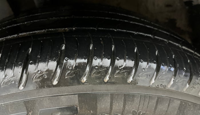 2022 KIA SONET GTX PLUS 1.0 IMT, Petrol, Manual, 23,928 km, Left Front Tyre Tread