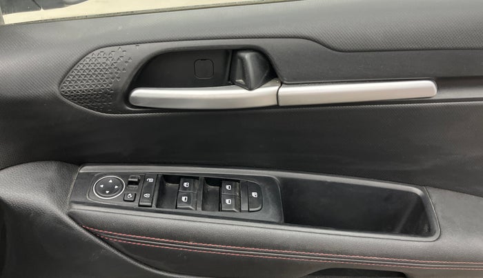2022 KIA SONET GTX PLUS 1.0 IMT, Petrol, Manual, 23,928 km, Driver Side Door Panels Control