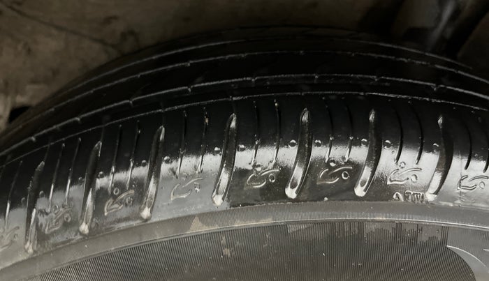 2022 KIA SONET GTX PLUS 1.0 IMT, Petrol, Manual, 23,928 km, Left Rear Tyre Tread