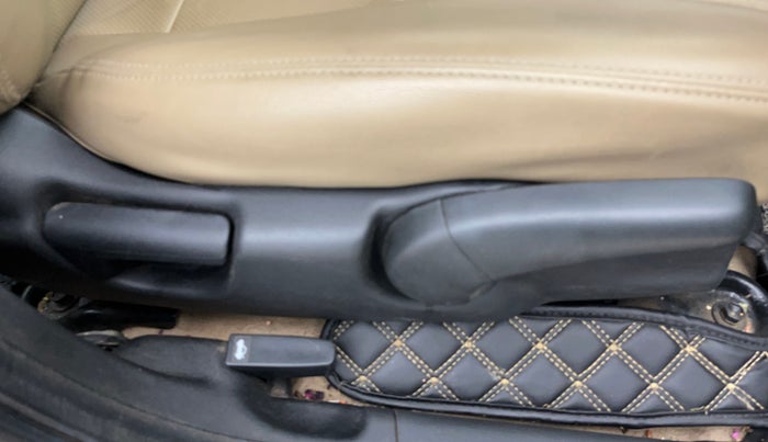 2019 Honda City 1.5L I-VTEC V MT, Petrol, Manual, 39,891 km, Driver Side Adjustment Panel