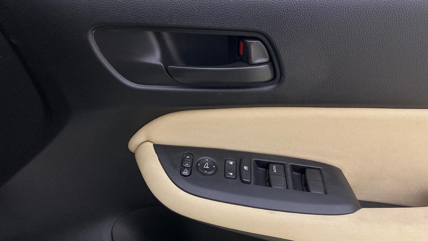 2022 Honda City 1.5L I-VTEC V CVT 5TH GEN, Petrol, Automatic, 53,973 km, Driver Side Door Panels Control
