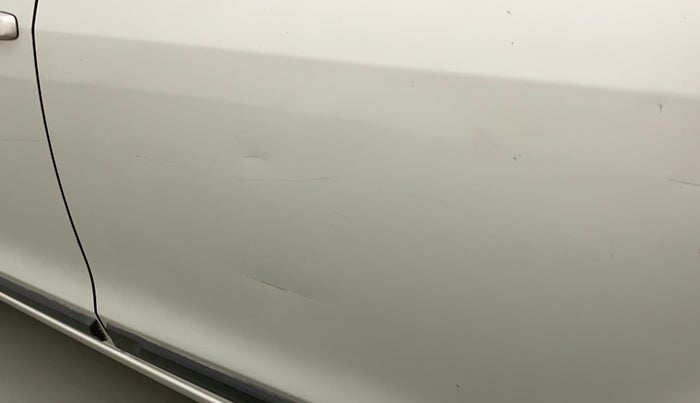 2014 Maruti Ertiga VXI, Petrol, Manual, 22,243 km, Rear left door - Minor scratches