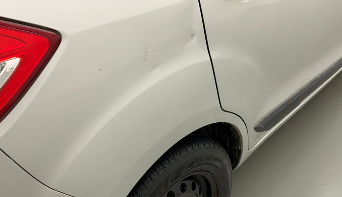 2014 Maruti Ertiga VXI, Petrol, Manual, 22,243 km, Right quarter panel - Slightly dented