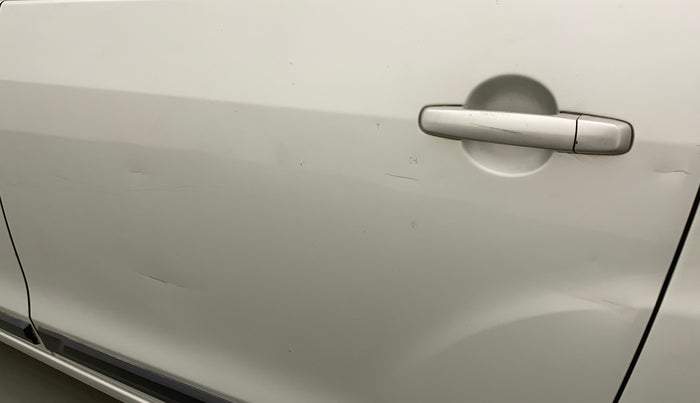 2014 Maruti Ertiga VXI, Petrol, Manual, 22,243 km, Rear left door - Slightly dented