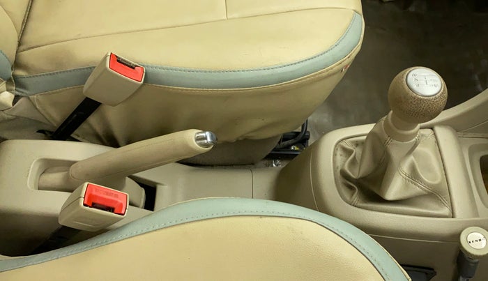 2014 Maruti Ertiga VXI, Petrol, Manual, 22,243 km, Gear Lever
