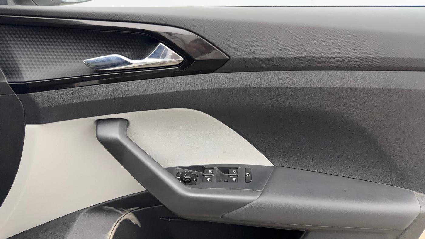 2022 Skoda KUSHAQ STYLE 1.5L TSI DSG, Petrol, Automatic, 40,532 km, Driver Side Door Panels Control