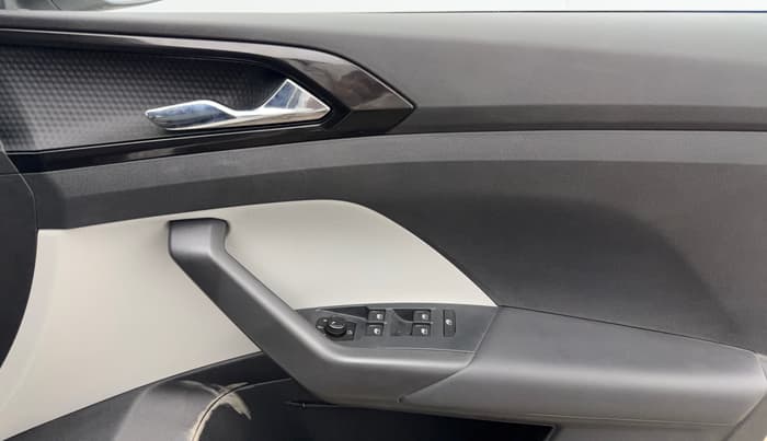 2022 Skoda KUSHAQ STYLE 1.5L TSI DSG, Petrol, Automatic, 40,532 km, Driver Side Door Panels Control