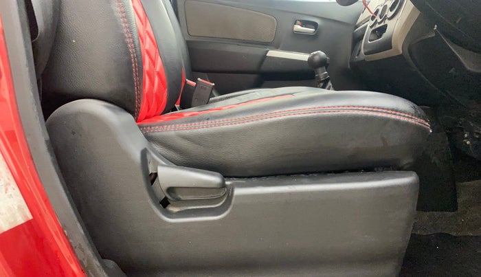 2014 Maruti Wagon R 1.0 LXI, Petrol, Manual, 93,275 km, Driver Side Adjustment Panel