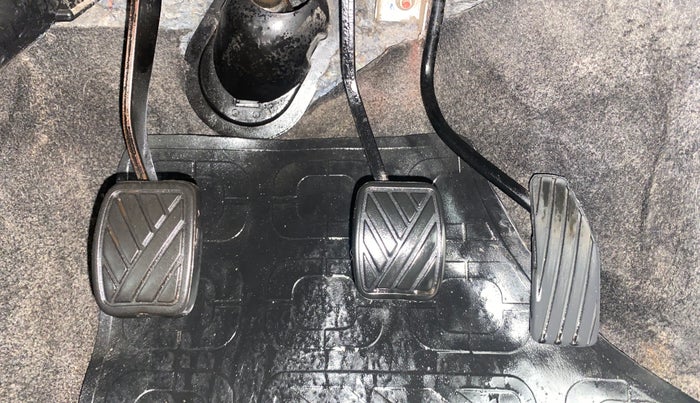 2014 Maruti Wagon R 1.0 LXI, Petrol, Manual, 93,275 km, Pedals