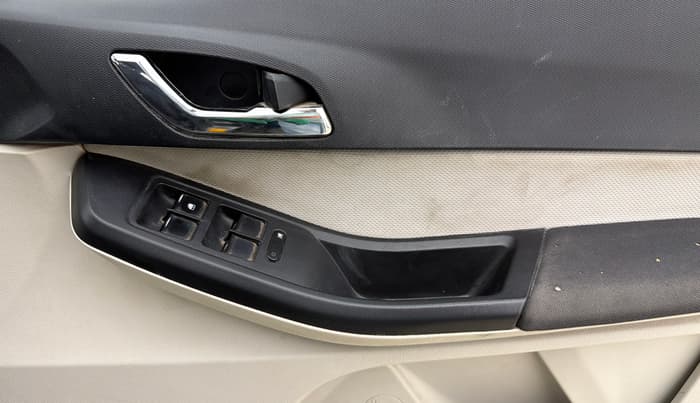 2022 Tata TIGOR XZ PLUS CNG, CNG, Manual, 81,872 km, Driver Side Door Panels Control