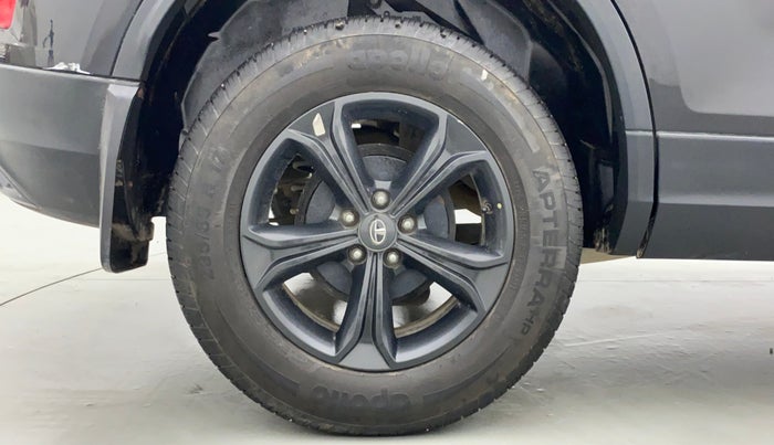 2019 Tata Harrier XZ DARK EDITION, Diesel, Manual, 28,986 km, Right Rear Wheel