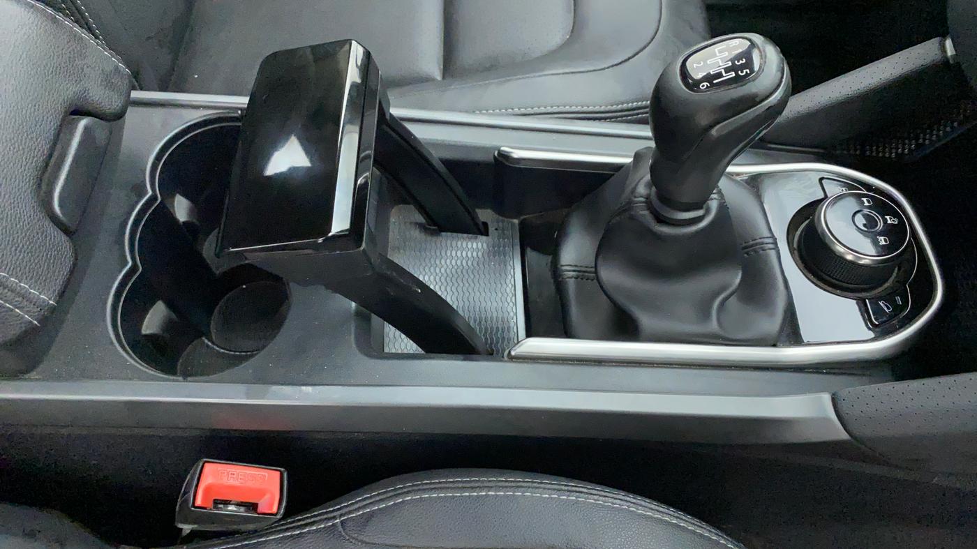 2019 Tata Harrier XZ DARK EDITION, Diesel, Manual, 28,986 km, Gear Lever