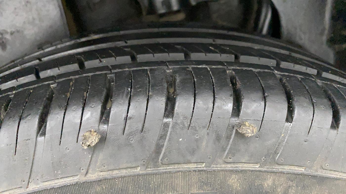2019 Tata Harrier XZ DARK EDITION, Diesel, Manual, 28,986 km, Right Rear Tyre Tread