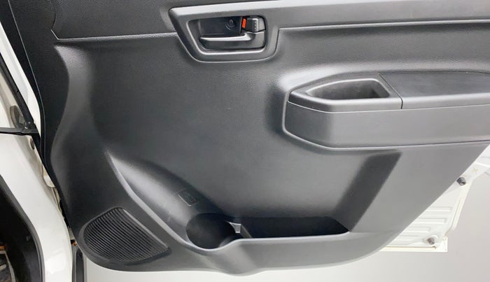 2021 Maruti S PRESSO VXI+, Petrol, Manual, 25,117 km, Driver Side Door Panels Control