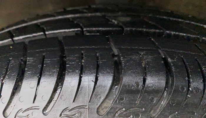2021 Maruti S PRESSO VXI+, Petrol, Manual, 25,117 km, Left Front Tyre Tread