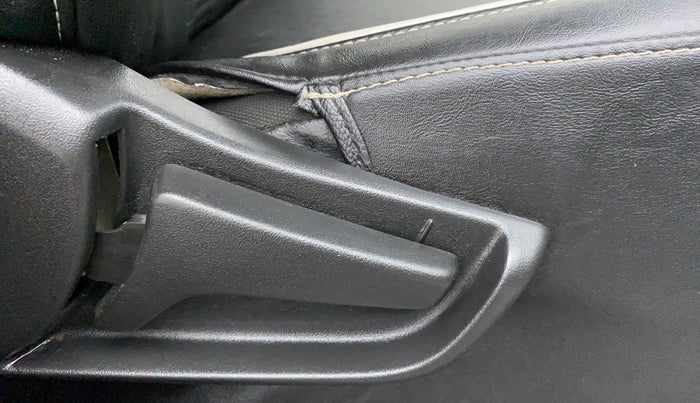 2021 Maruti S PRESSO VXI+, Petrol, Manual, 25,117 km, Driver Side Adjustment Panel