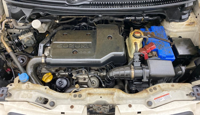 2014 Maruti Ertiga VDI Anniversary Edition, Diesel, Manual, 72,420 km, Open Bonet