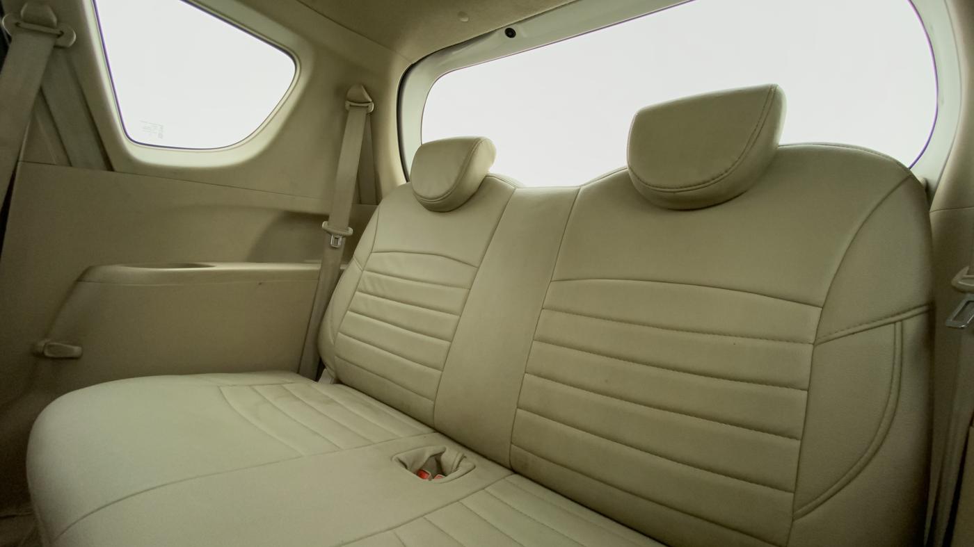 2014 Maruti Ertiga VDI Anniversary Edition, Diesel, Manual, 72,420 km, Third Seat Row ( optional )