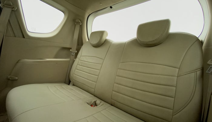 2014 Maruti Ertiga VDI Anniversary Edition, Diesel, Manual, 72,420 km, Third Seat Row ( optional )