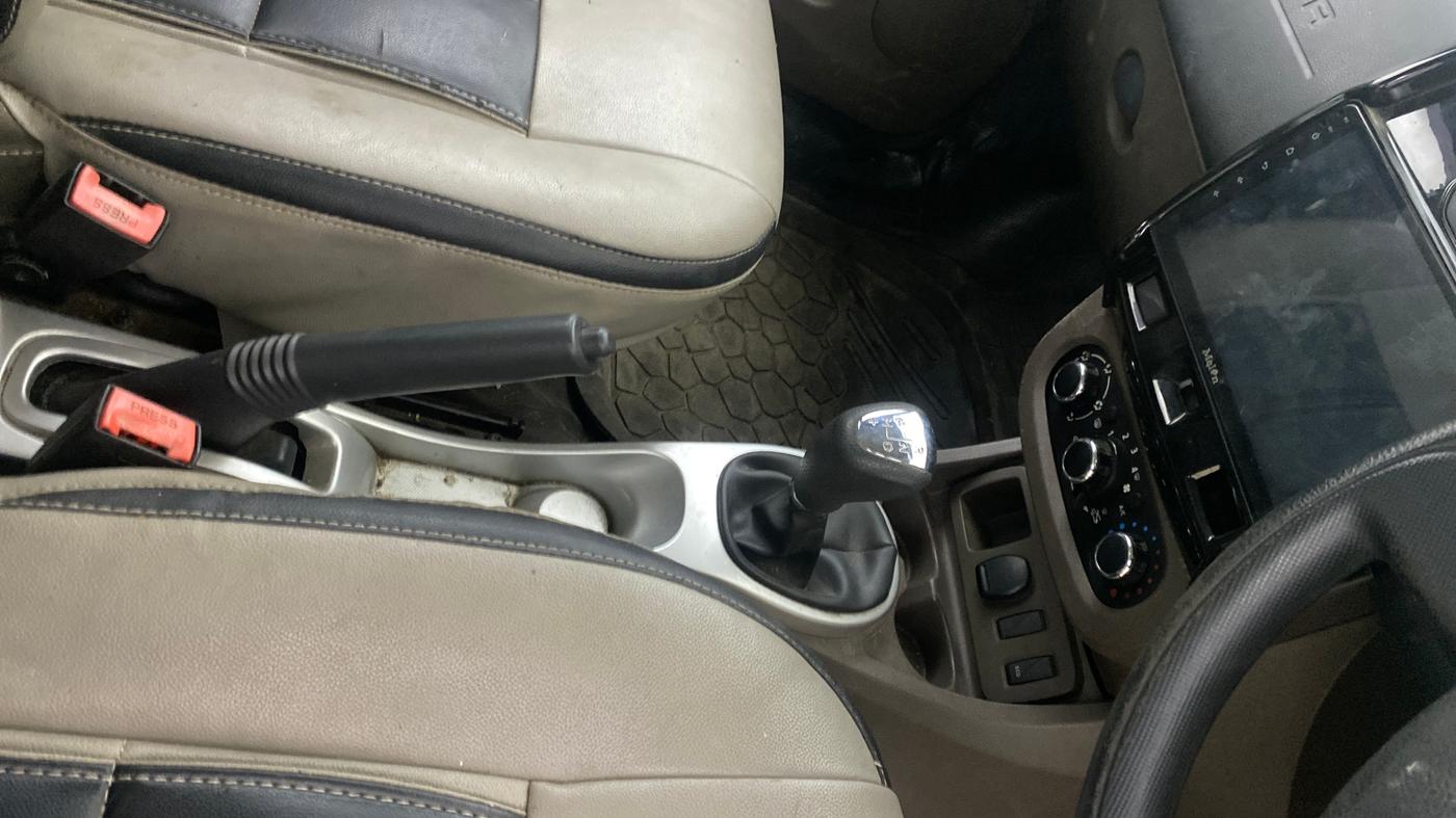 2016 Renault Duster 110 PS RXL 4X2 AMT, Diesel, Automatic, 1,10,429 km, Gear Lever